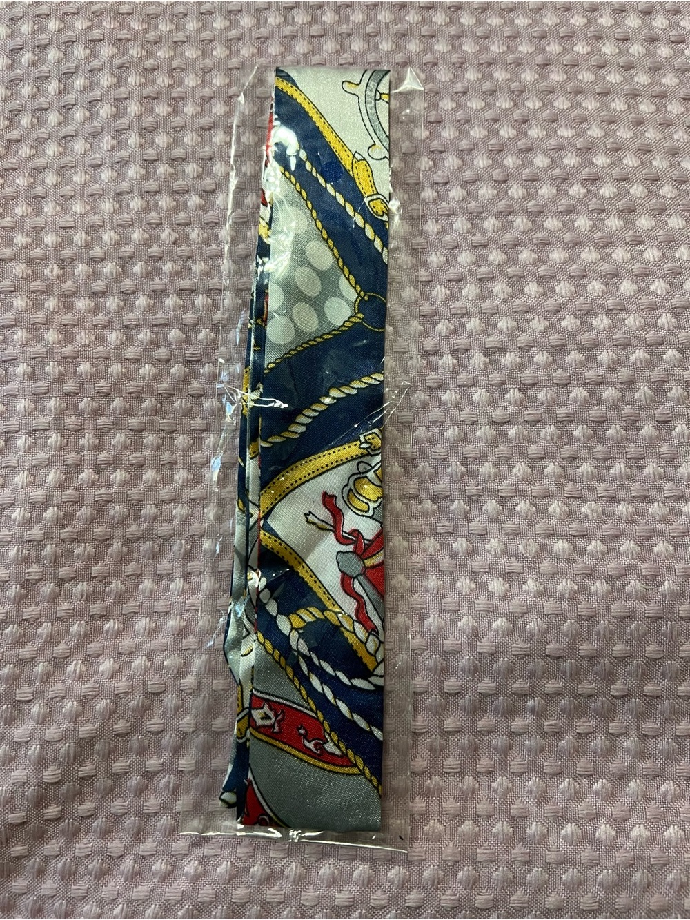 Navy and Gray Patterned Twilly
